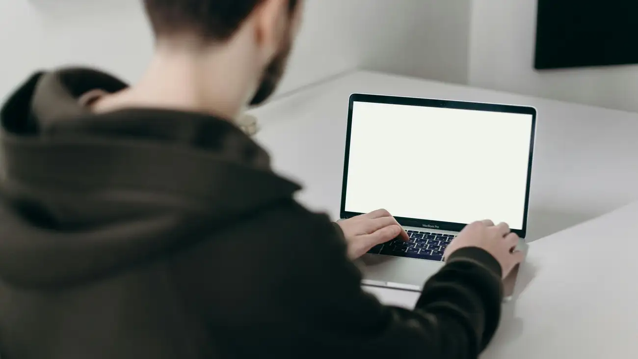 3 Coisas que Você Precisa Saber Antes de Iniciar uma Carreira Tecnológica Online?
