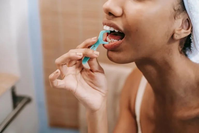 Como Clarear os Dentes em Casa de Forma Efetiva?