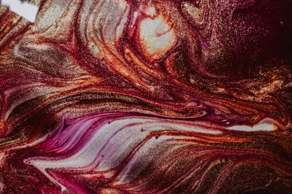 Como Misturar Cores de Esmaltes para Criar Novos Visuais?