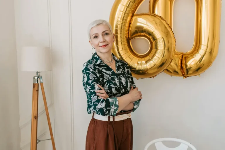Como Mulheres Baixinhas Pode Ficar Estilosas?