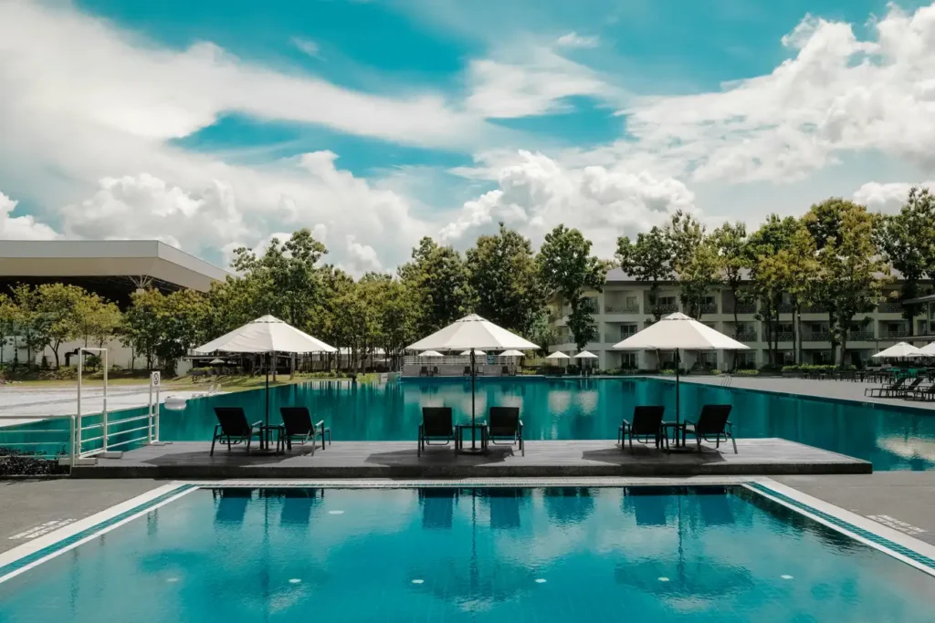 É Possível Criar uma Área De Lazer Com Piscina E Churrasqueira em Casa?