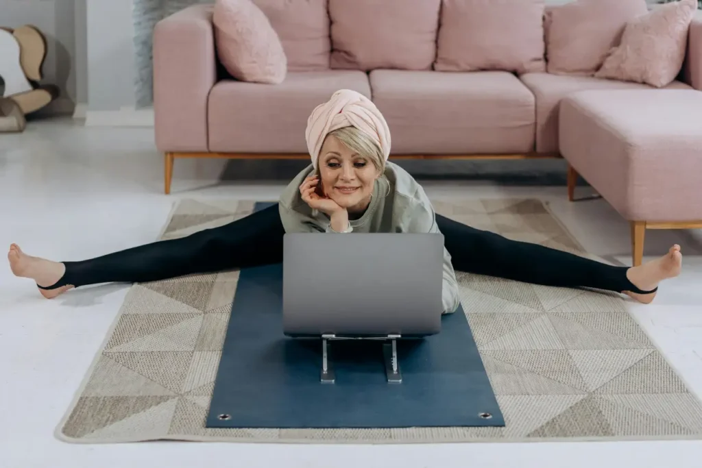 O que é Acro yoga e como ela pode revolucionar sua prática de yoga?