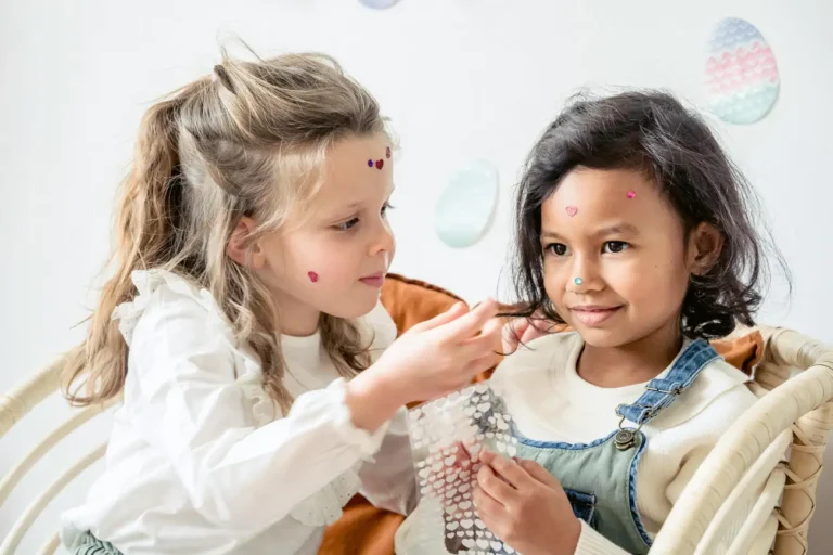 O que são os Adesivos Infantil Para Unhas?