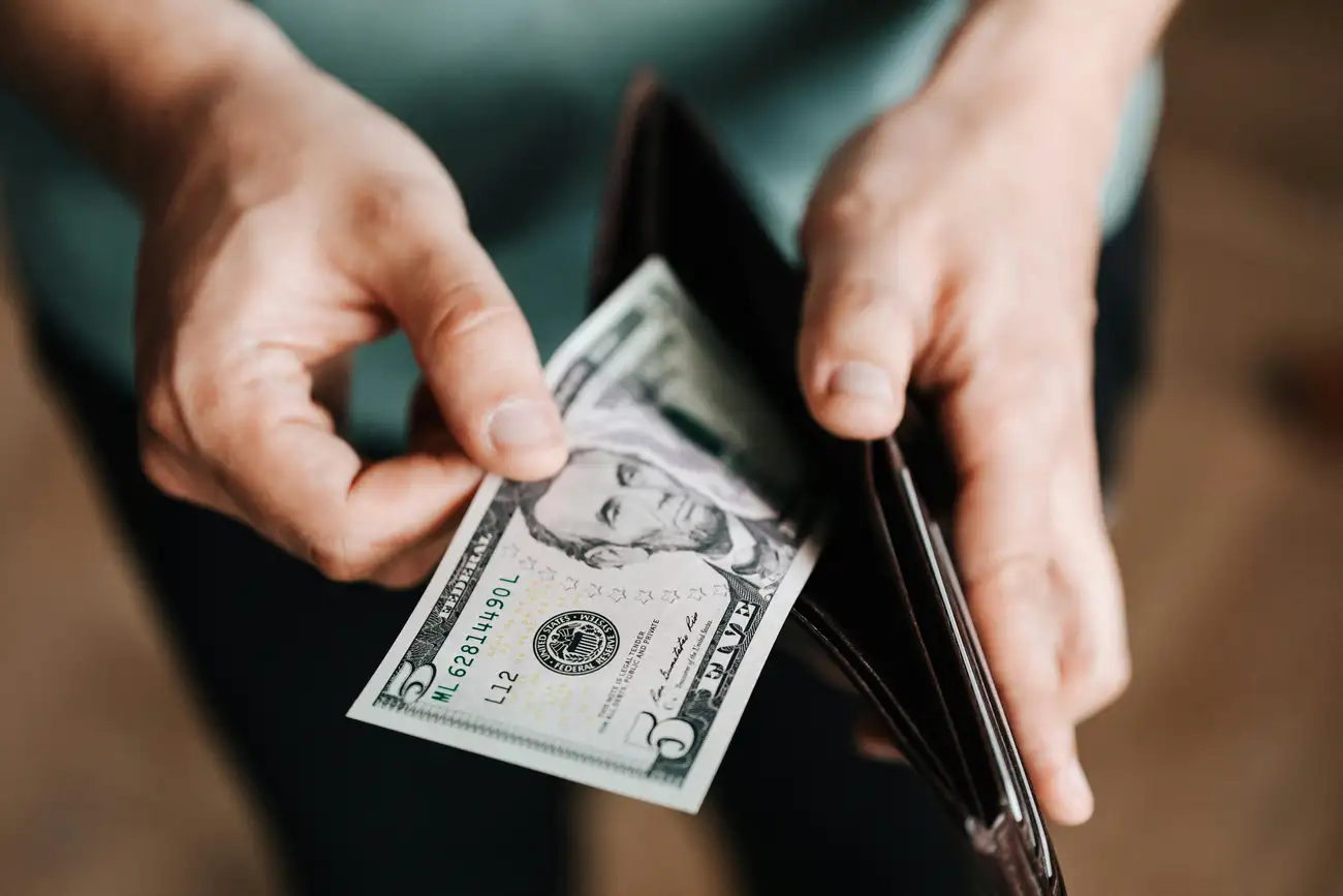 Onde Aprender Etiqueta e Comportamento de Forma Efetiva?
