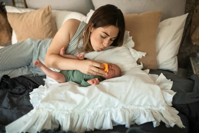 Por que evitar a chupeta no seu bebê é a melhor opção?
