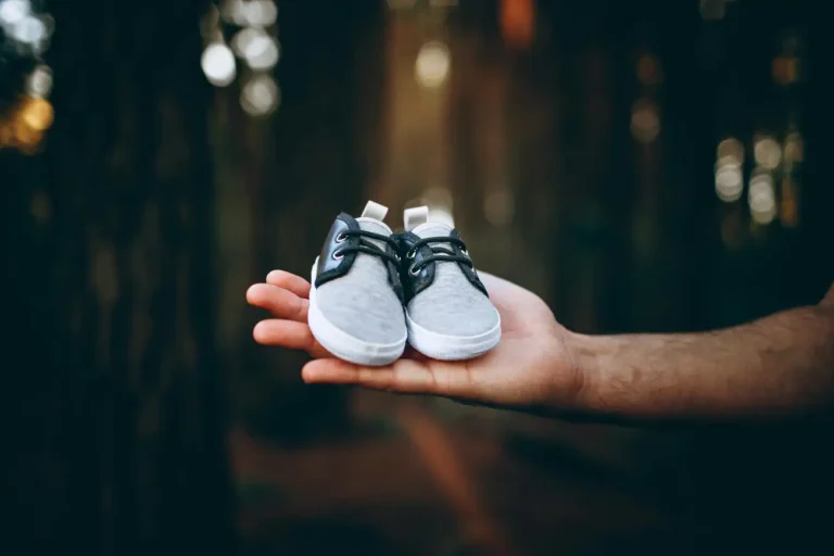 Quais mudanças surpreendentes ocorrem do feto ao bebê?