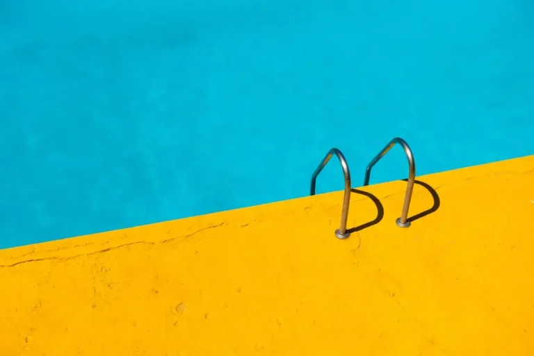 Quais são as 10 melhores saladas leves para refrescar o seu verão?