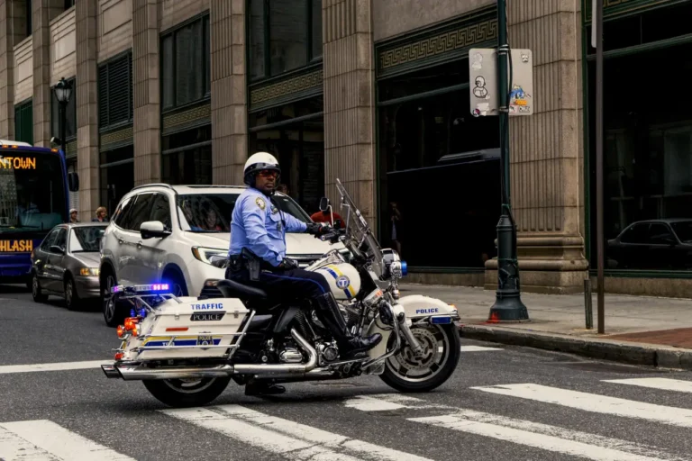 Quais são as 10 motos e 10 carros mais desejados do mercado?