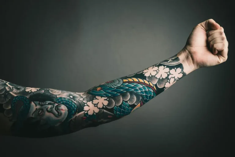 Quais são as 20 tatuagens de pássaros mais incríveis do mundo?