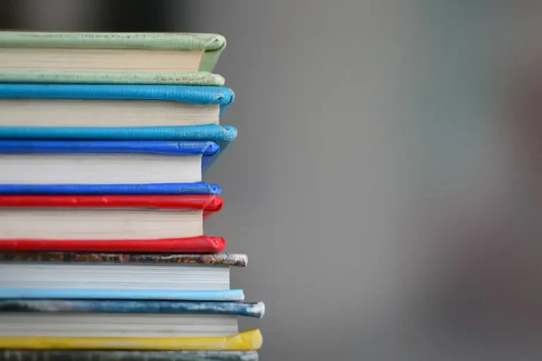 Quais são os 10 cursos superiores do Brasil que líderam o ranking mundial?
