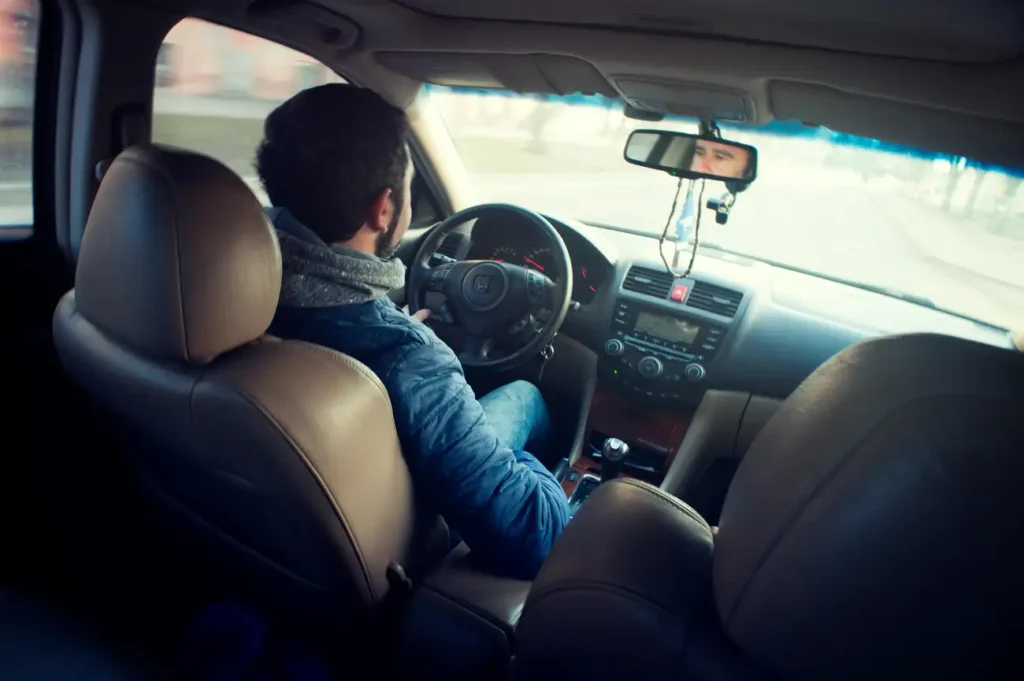 Quais são os 10 interiores de carros mais incríveis de todos os tempos?