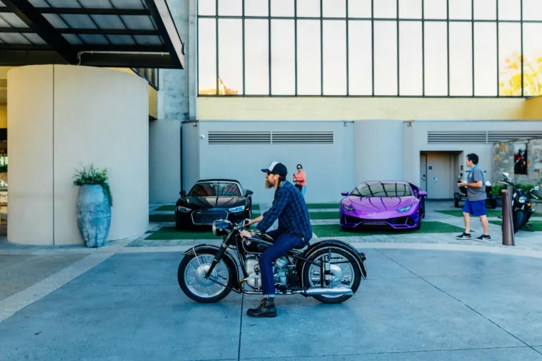 Quais são os 20 carros mais luxuosos que você sonha em ter?