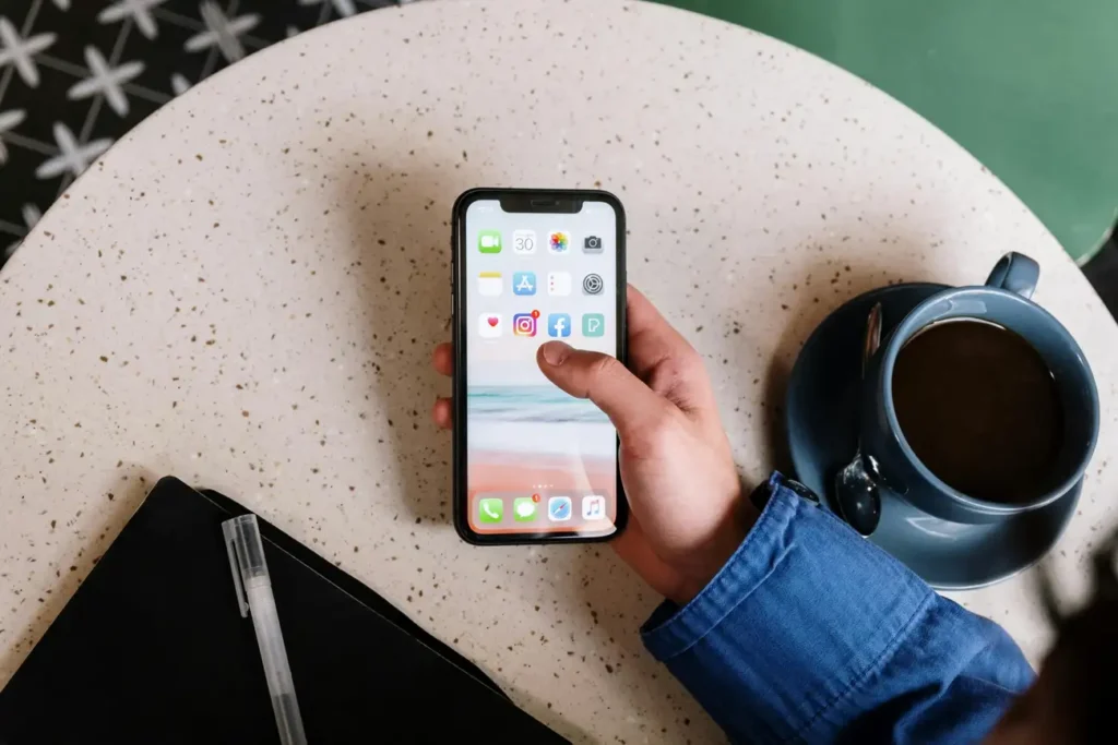 Quais são os aplicativos gratuitos mais baixados para iPhone?
