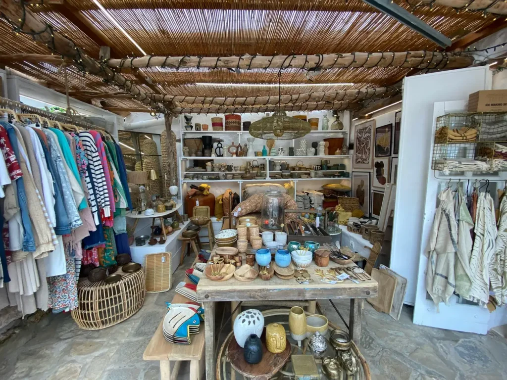 Quais são os segredos para uma loja de roupas atraente?