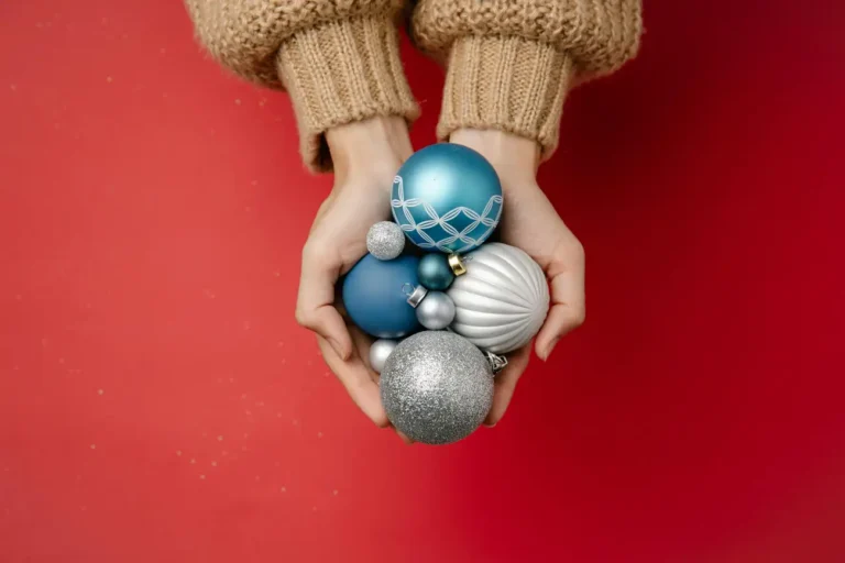 Qual são os Acessórios Femininos que Todo Mundo Vai Querer no Inverno?
