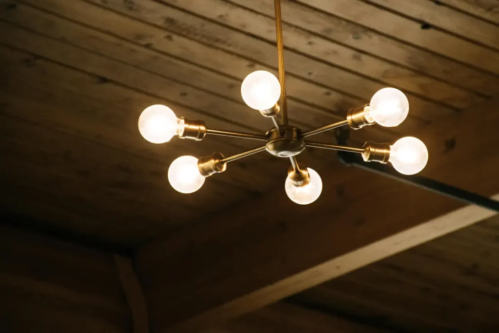 Quantas famílias serão beneficiadas com a isenção da conta de luz?