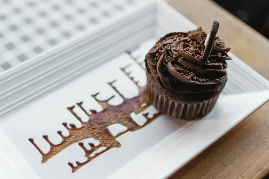 Quem pode resistir ao Bolo de laranja com cobertura de chocolate?