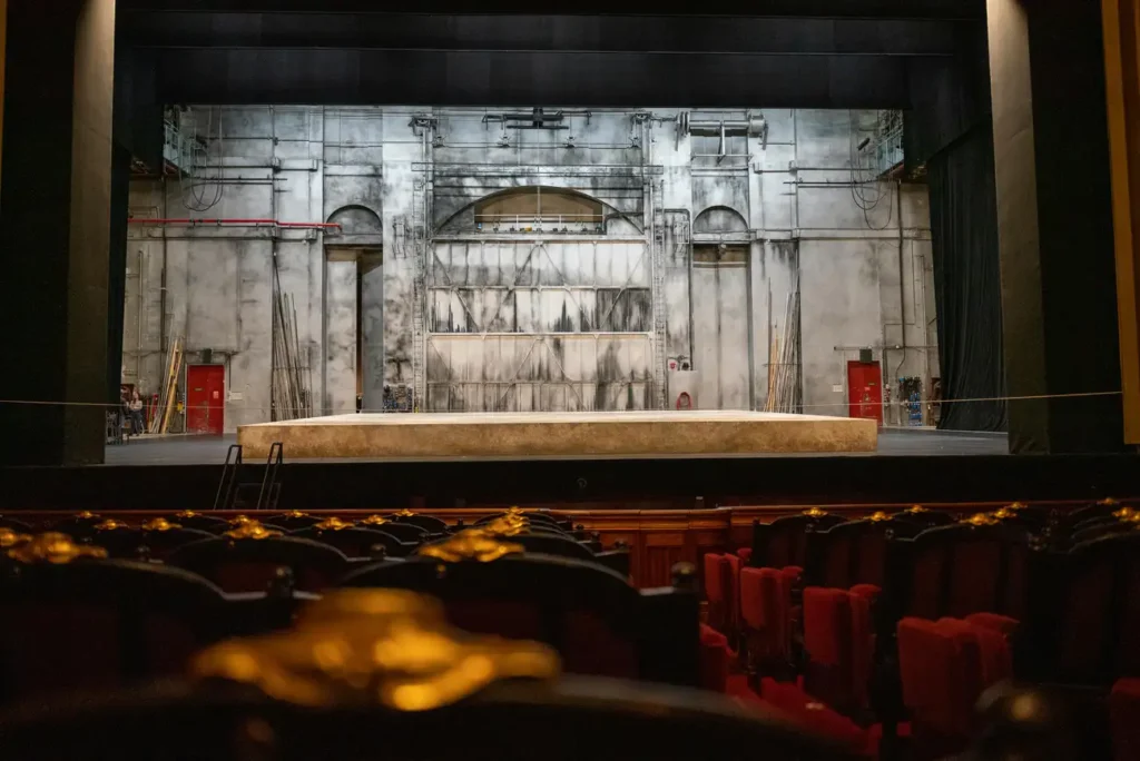 Quem pode se tornar o novo Assistente de palco do Raul Gil SBT?