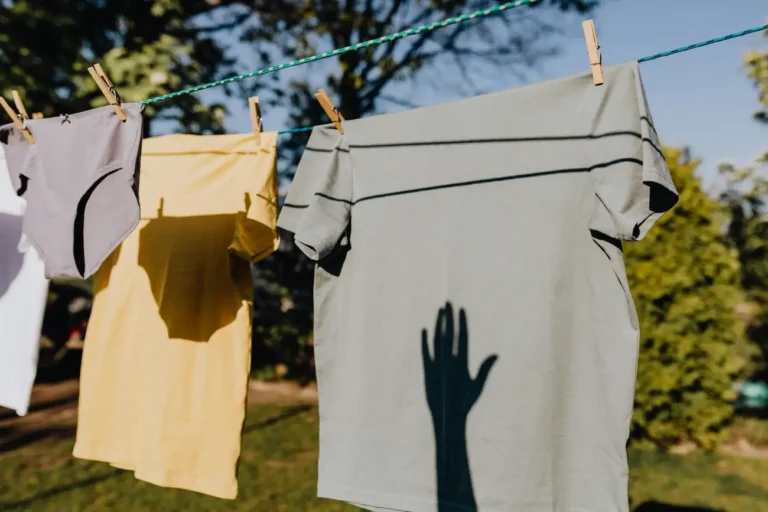 Você sabe quais erros cometer ao lavar sua roupa íntima?