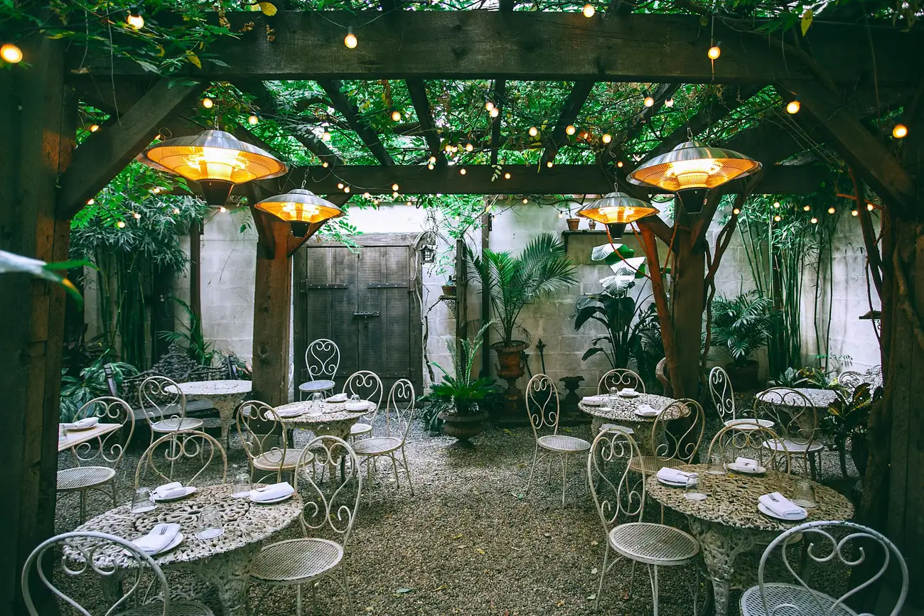 Como Criar uma Decoração Temática Irresistível em seu Restaurante?