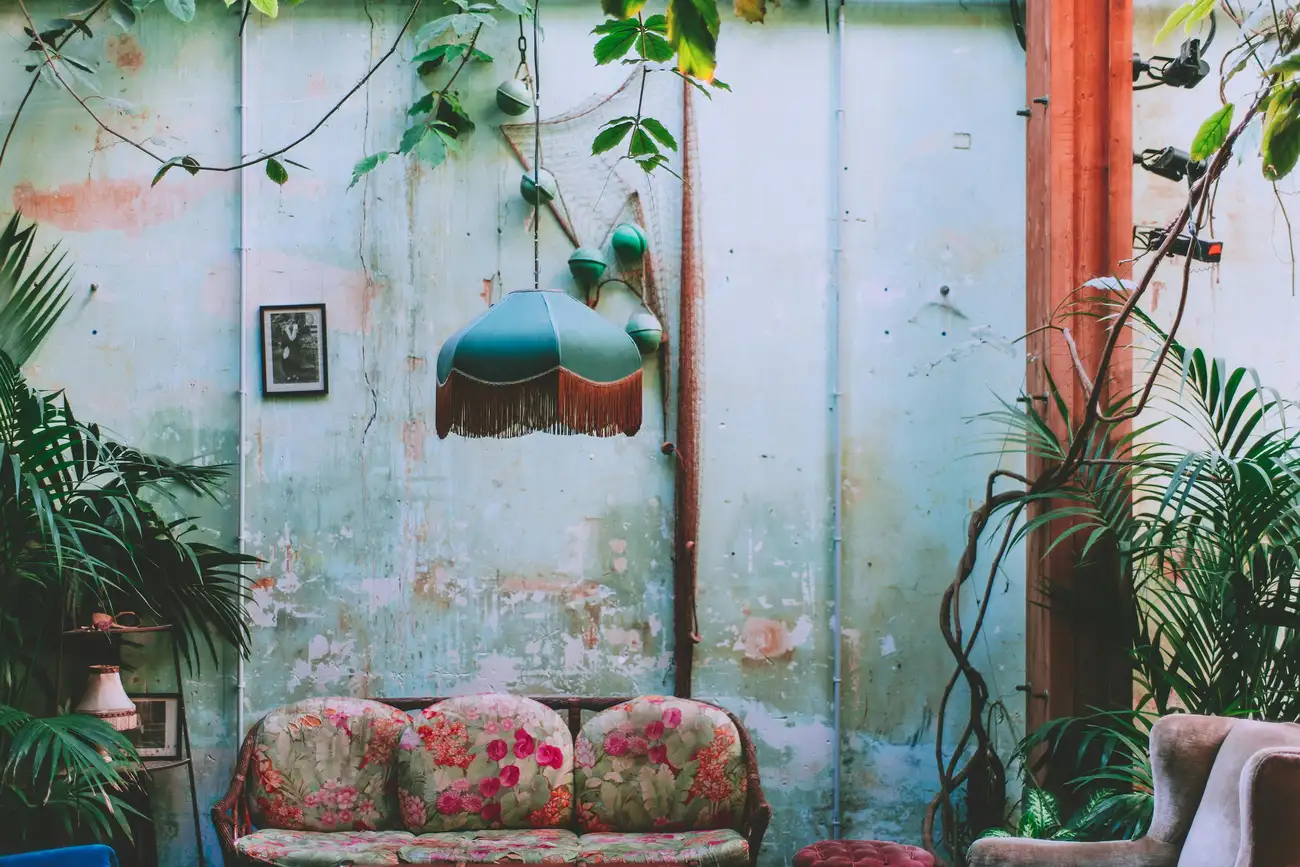 Como Decorar com Móveis Antigos sem Perrinar?