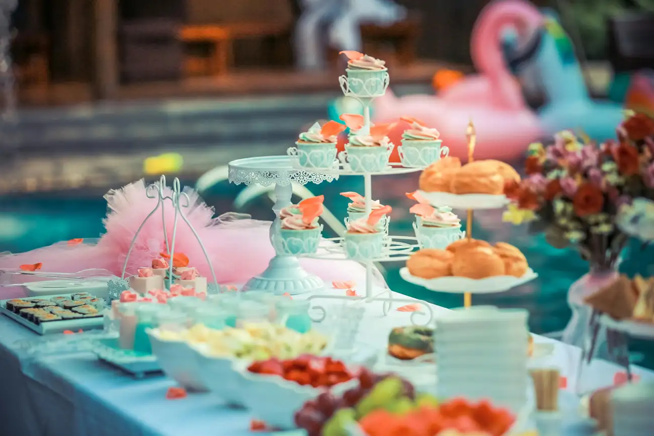 Como Decorar uma Festa com Cores Vibrantes?