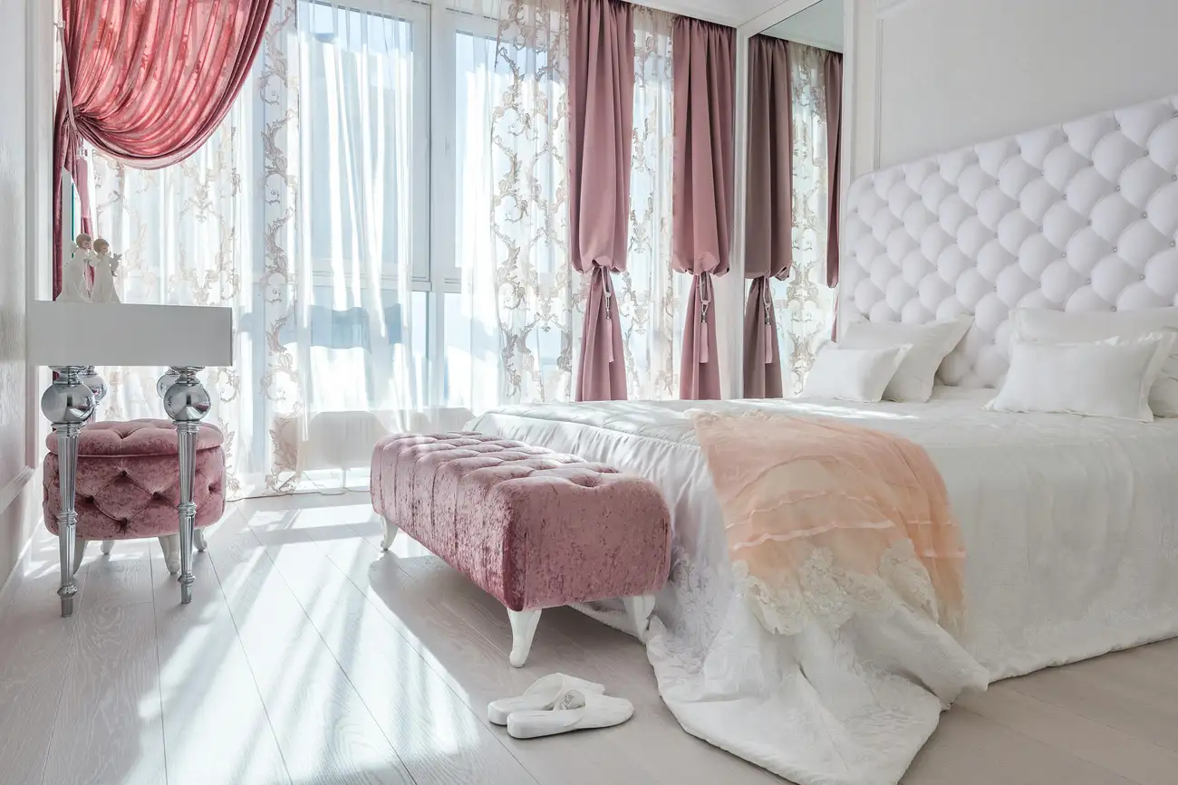 Como Escolher a Cortina de Trilho Perfeita para o Seu Quarto?
