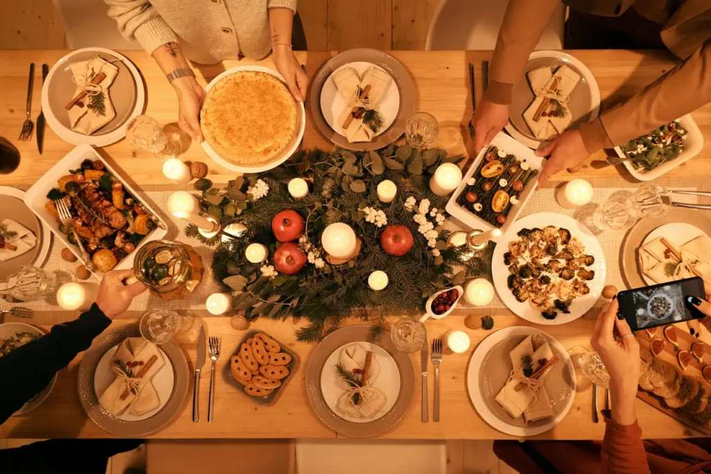 Como decorar a mesa de Natal de forma emocionante?