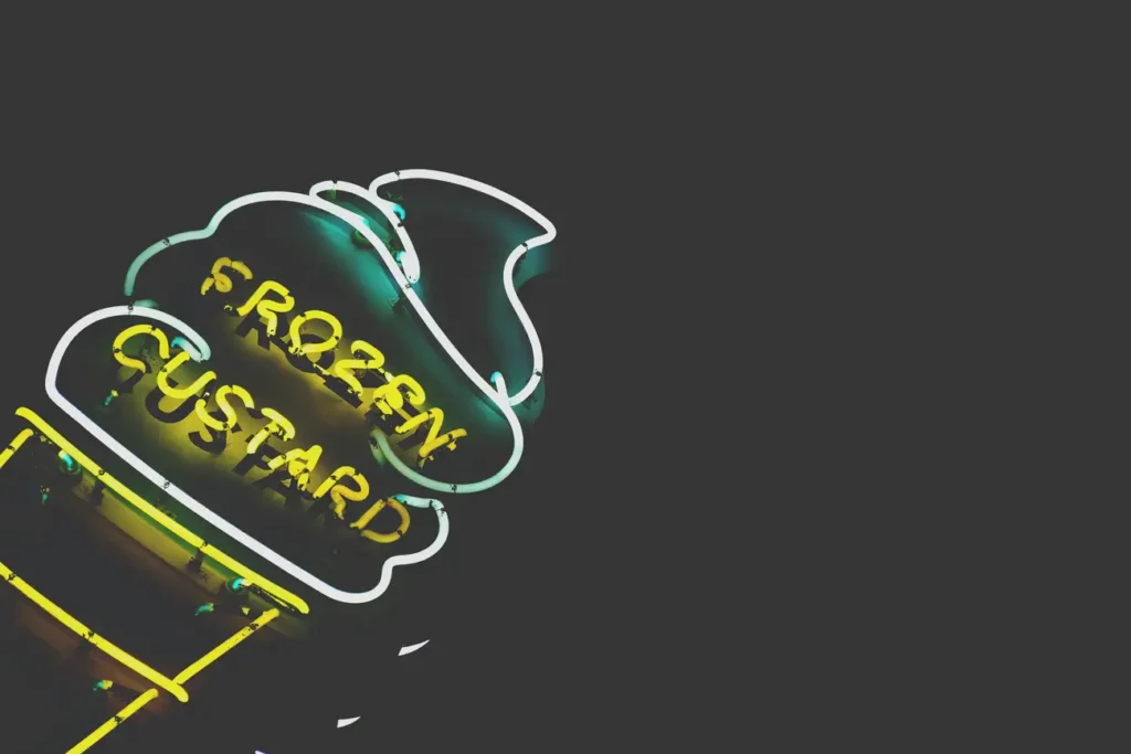 Como funciona o charme das cores neon na decoração?