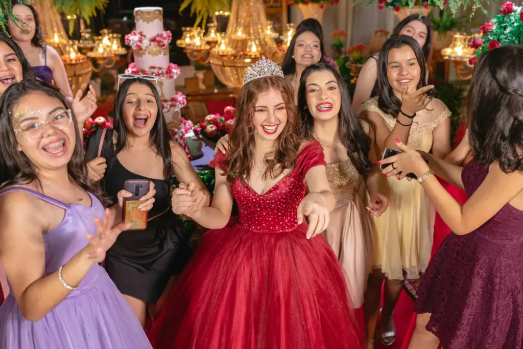 O Que Vestir em uma Festa: Dicas para Rockar os Vestidos Longos?