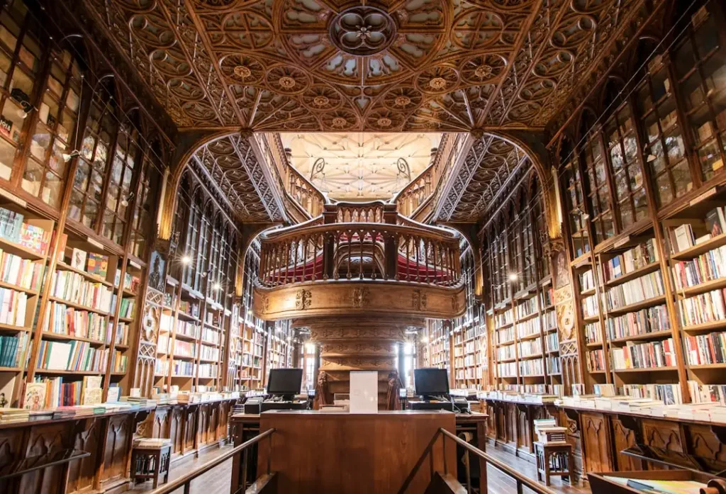 O Que a Editora e Livraria Saraiva Esconde?