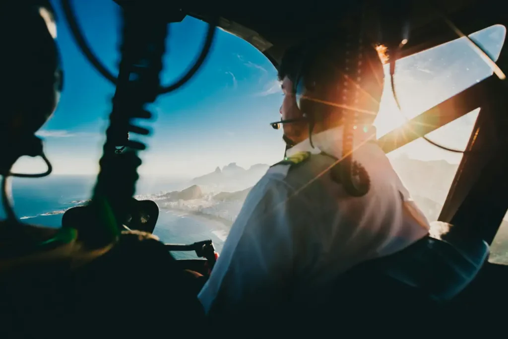 O que você precisa saber para voar um helicóptero em SP?