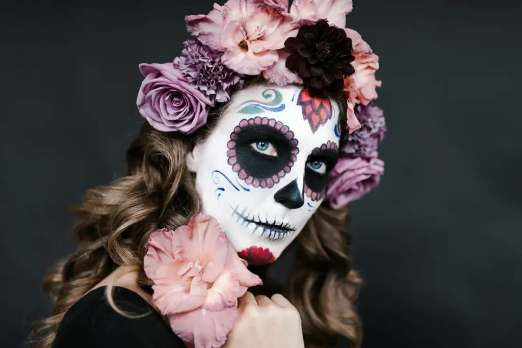 Quais são as dicas de maquiagem perfeitas para você brilhar no Carnaval?