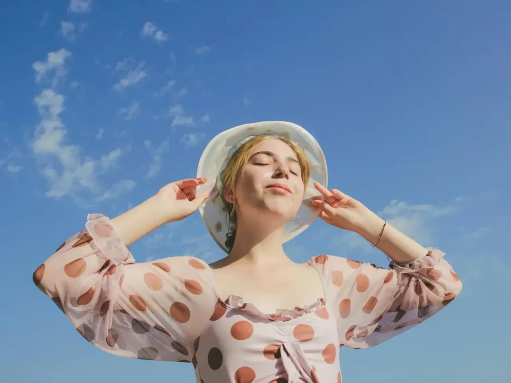 Quais são as tendências de unhas decoradas para o verão?
