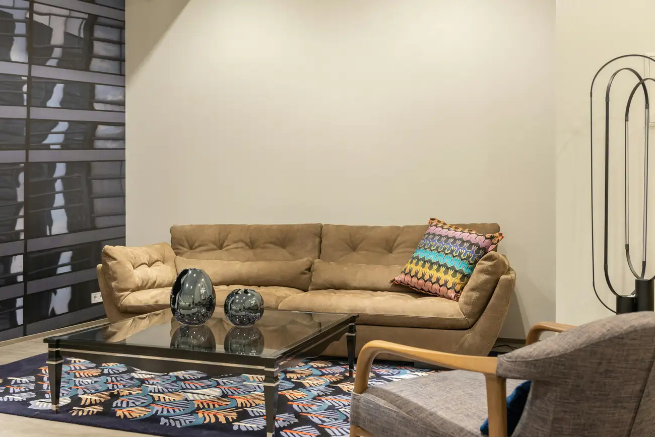 Qual é o Segredo das Almofadas Coloridas na Decoração?