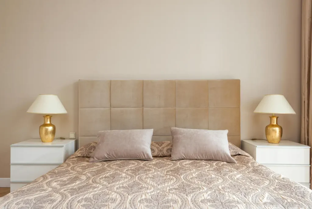 Qual é o Segredo de um Criado Mudo Para Quarto de Casal?