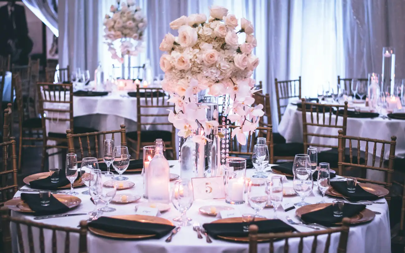 Que Flores São Ideais Para Decorar Minha Mesa?