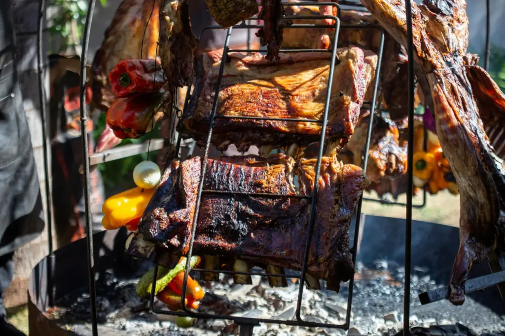 Você precisa de uma receita de Costelinha assada com mandioca?